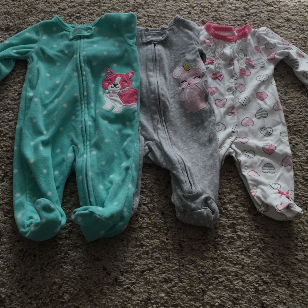 3 newborn footie pajamas